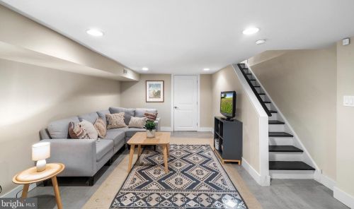 1636 Eyre St, Philadelphia PA  19125-2420 exterior