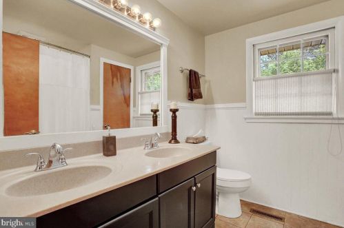 57 Springhouse Rd, Lancaster PA  17603-6619 exterior