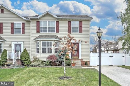 366 Center St, Hanover, PA 17331-3474