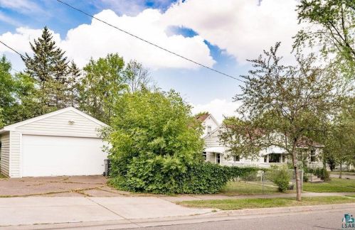 602 47th Ave, Duluth, MN 55807-2027