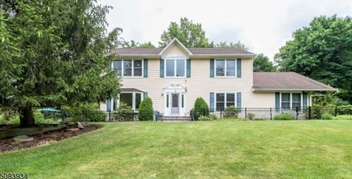 3 English Ln, Princeton, NJ 08540-8647