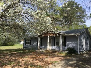 1272 Labelle St, Jonesboro GA  30238-6532 exterior