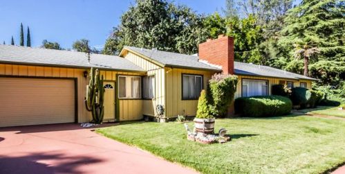 668 Delta St, Redding, CA 96003-3527