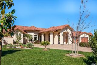 6595 Rogers Ln, Vacaville, CA 95688-9721