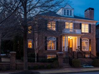 8625 Ellard Dr, Alpharetta, GA 30022-1829