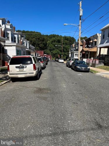 1032 Fillmore St, Philadelphia PA  19124-2905 exterior