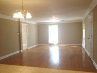 3242 Reynolds Ave, Dallas TX  75223-2402 exterior