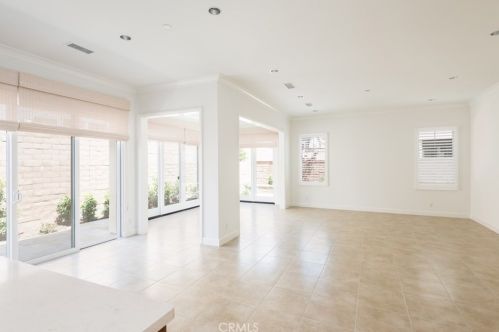 81 Bountiful, Irvine CA  92602-1802 exterior