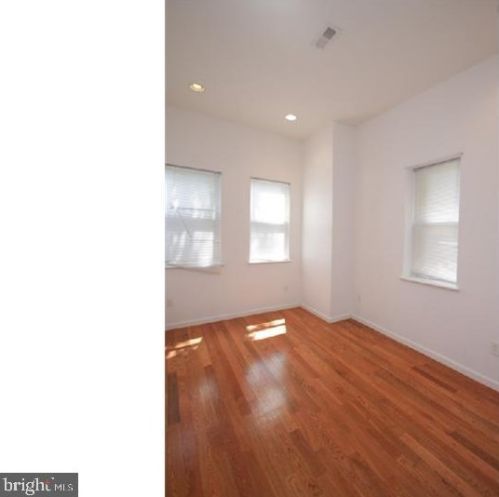 2125 15th St, Philadelphia PA 19121-1601 exterior