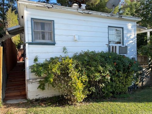 319 Laurel Dr, Altadena, CA 91001-4327