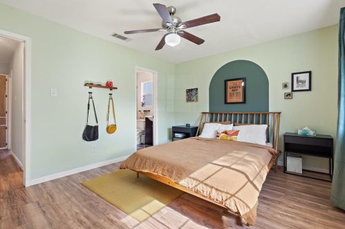 4802 Brassiewood Dr, Austin TX  78744-5107 exterior