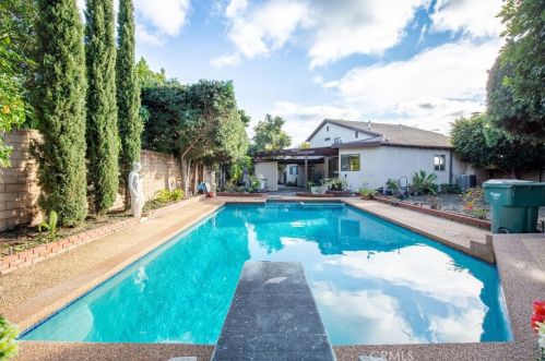 16530 Mount Cook Cir, Santa Ana CA  92708-2433 exterior