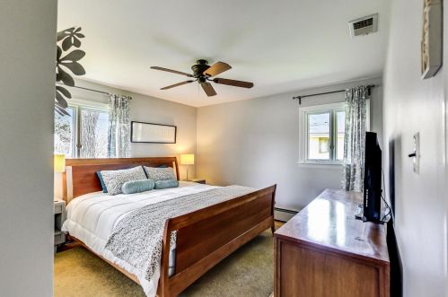 51 Harris Ave, Willowbrook IL  60514-1405 exterior