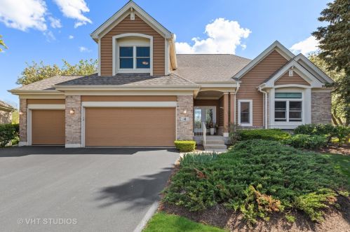 4 Torrey Pines Ct, Barrington Hills, IL 60156