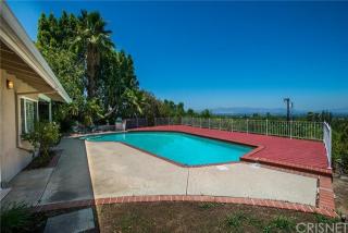 18135 Karen Dr, Los Angeles, CA 91356-4605