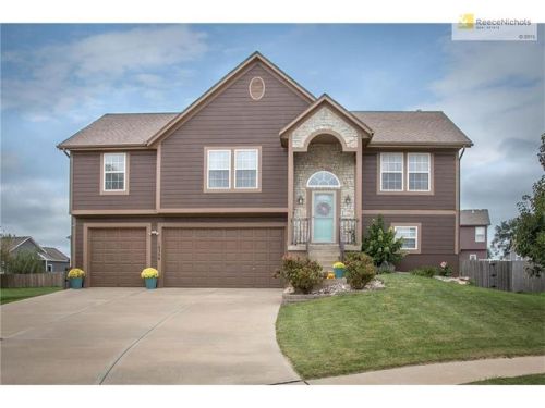 18354 Mimosa Ct, Gardner, KS 66030-8802