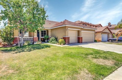 865 Finnegan Way, Perris, CA 92571-7633
