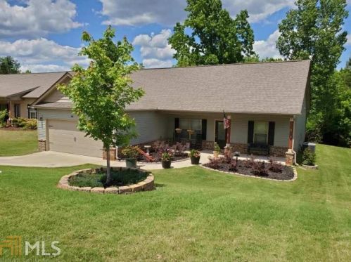 510 Cotton Dr, Jackson, GA 30233-2084