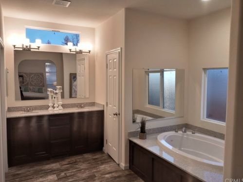 634 Circlewood Dr, Paradise CA 95969-5704 exterior