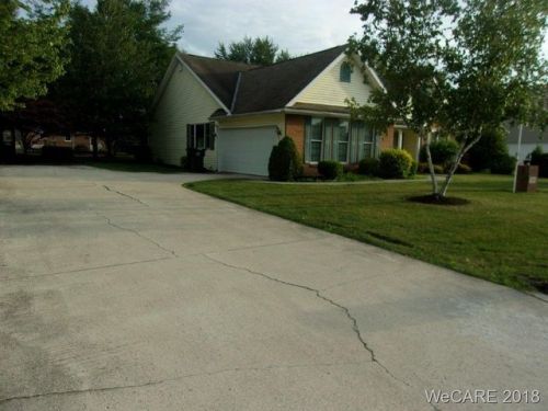 4767 Sycamore St, Lima, OH 45807-2404