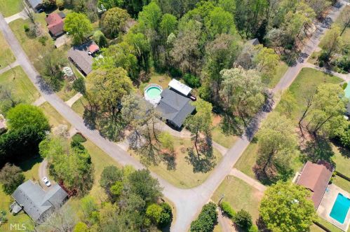 35 Dogwood Ln, Porterdale, GA 30014-3632