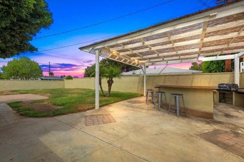 2441 Greenacre Ave, Anaheim, CA 92801-3230