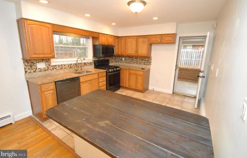 412 Streamside Dr, Fallston MD  21047-2806 exterior