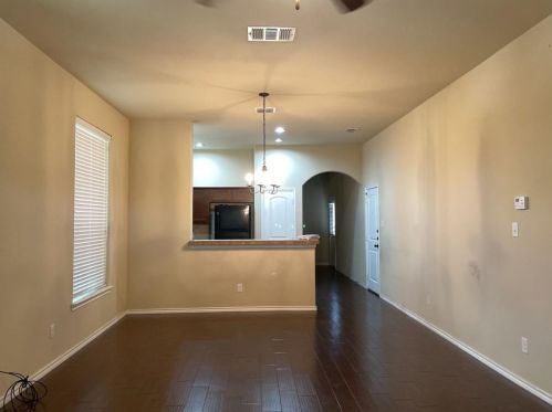 185 Creekside Villa Dr, Uhland TX  78640-6440 exterior