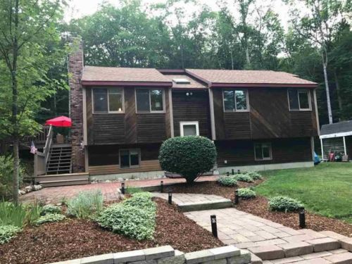 44 Guys Ln, Weare, NH 03281-5513