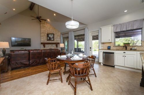 635 Mnr Dr, Argyle TX 76226-5920 exterior