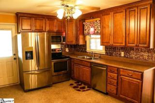 403 Pelham St, Greer SC  29651-3911 exterior