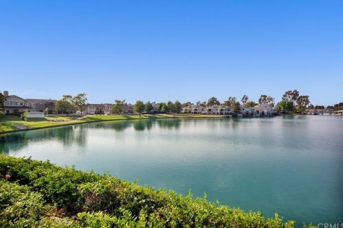 40 Greenmoor, Irvine CA  92614-7474 exterior