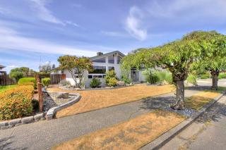 7005 13th St, Tacoma WA  98406-1815 exterior