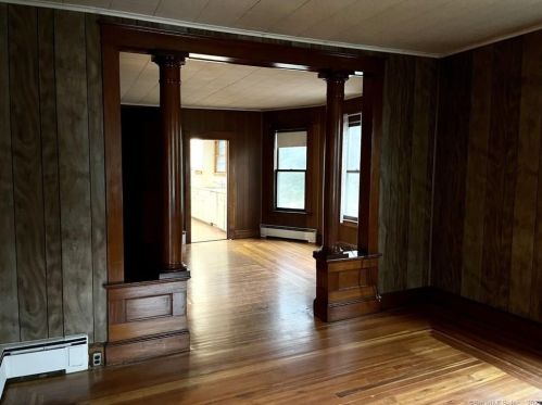 215 Bristol St, Southington CT  06489-4500 exterior