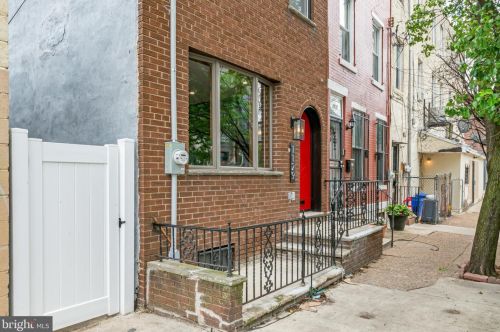 1129 12th St, Philadelphia, PA 19147-4531