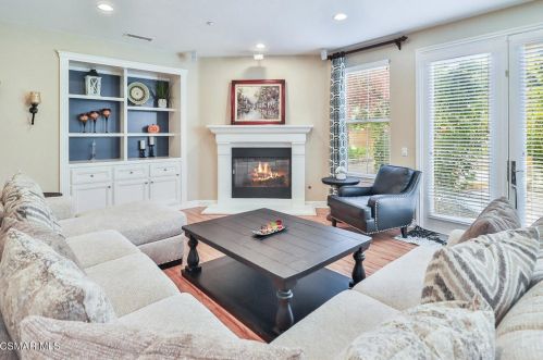 3961 Eagle Flight Dr, Simi Valley CA  93065-0222 exterior