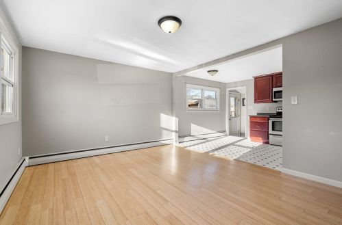 34 Ritter St, Nashua, NH 03060-3736