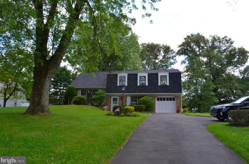 152 Lower Holland Rd, Southampton, PA 18966-1641