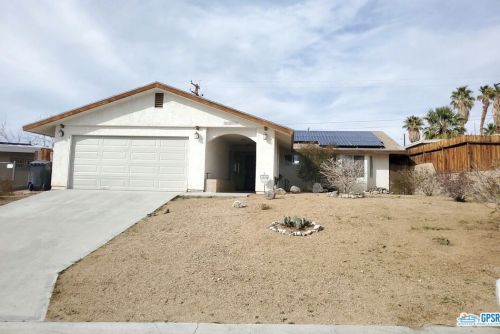 68210 Calle Blanco, Desert Hot Springs, CA 92240-6439