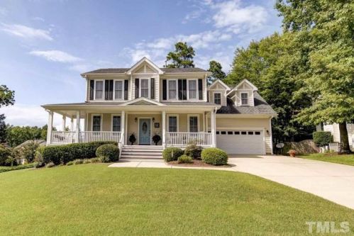 1414 Applethorn Dr, Apex, NC 27502-1232
