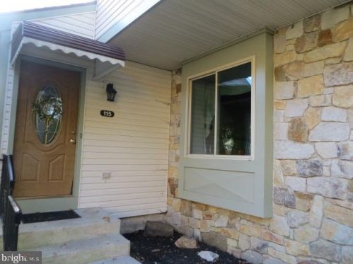 115 Avignon Way, Camden NJ  08109-5402 exterior