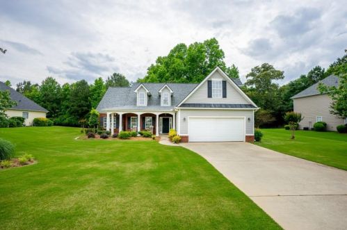 1096 Mason Lee Ave, Loganville, GA 30052-8630