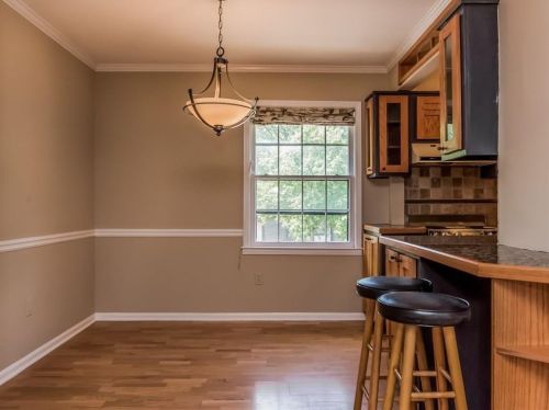 59 Monet Ct, Atlanta GA  30327-1044 exterior