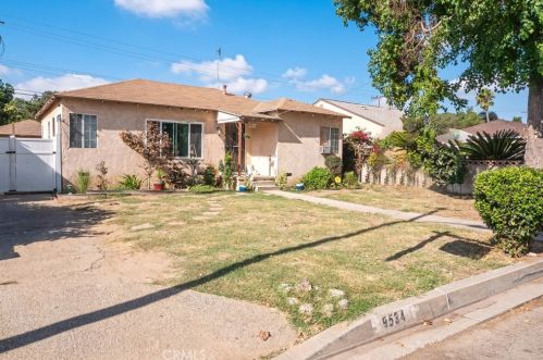 9534 Woodford St, Pico Rivera, CA 90660-1557