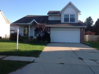 1932 Deer Ln, Beverly Manor, IL 61571-9679