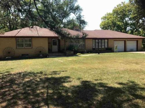 319 Westview Rd, Andover, KS 67002-7801