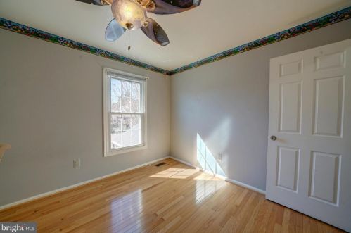 1900 Autumn Ridge Cir, Silver Spring MD 20906-5826 exterior