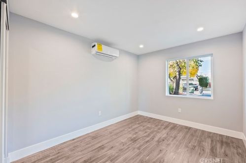 7960 Amestoy Ave, Van Nuys CA  91406-1603 exterior