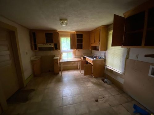371 Crisler St, Holly Springs, GA 30114-3121