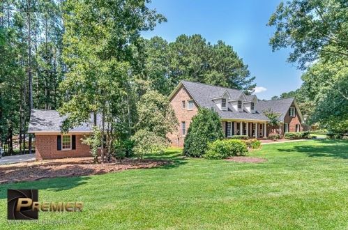 92 Plantation Dr, Stockbridge, GA 30281-4800